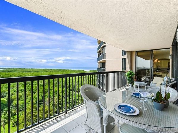 6075 Pelican Bay BLVD, Unit 1105, NAPLES, FL 34108