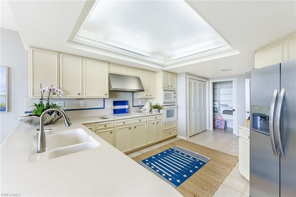 6075 Pelican Bay Blvd, Unit 1105, Naples, FL 34108 Photo