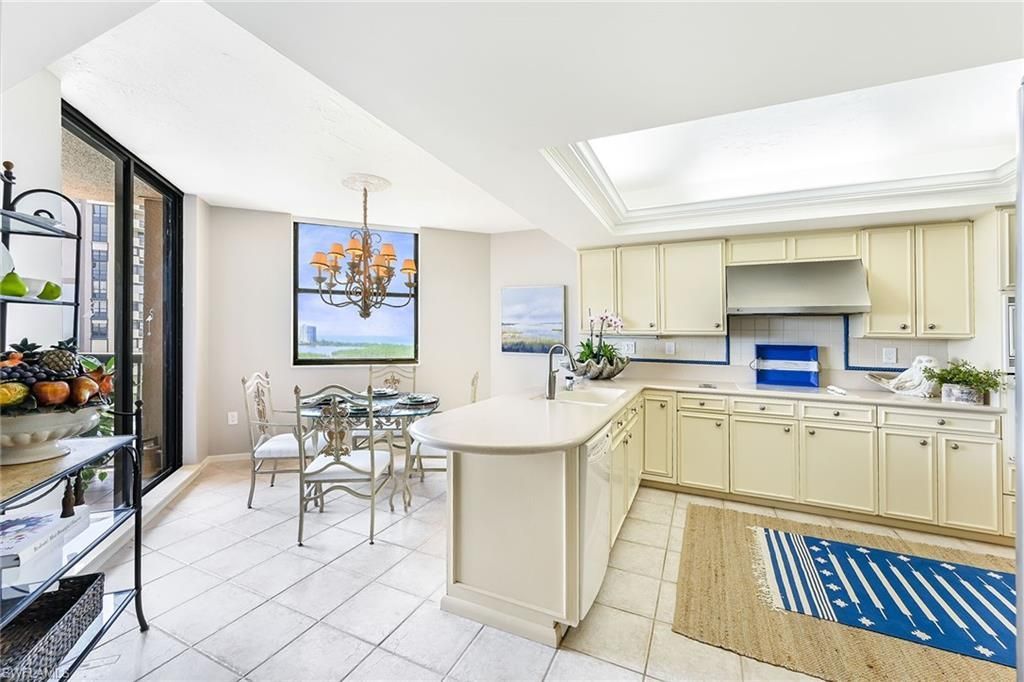 6075 Pelican Bay Blvd, Unit 1105, Naples, FL 34108 Photo