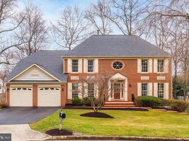 4715 LEWIS WOODS COURT, CHANTILLY, VA 20151