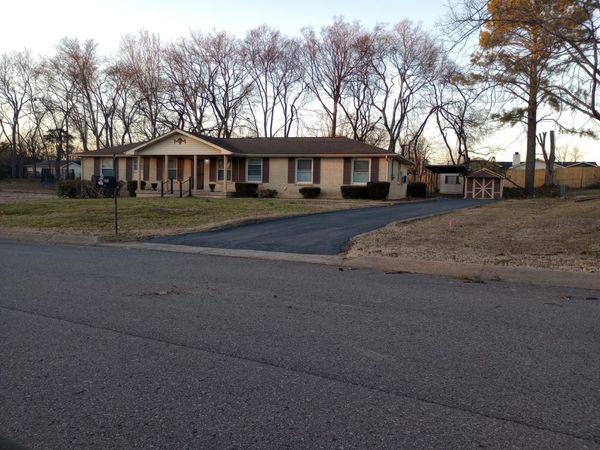 119 Chippendale DR , Hendersonville, TN 37075