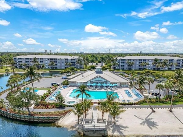 16575 Lake Circle DR, Unit 1136, FORT MYERS, FL 33908