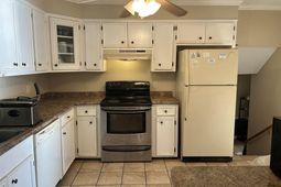 305 Park Lane photo 4