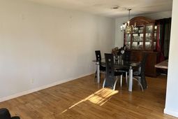 305 Park Lane photo 4