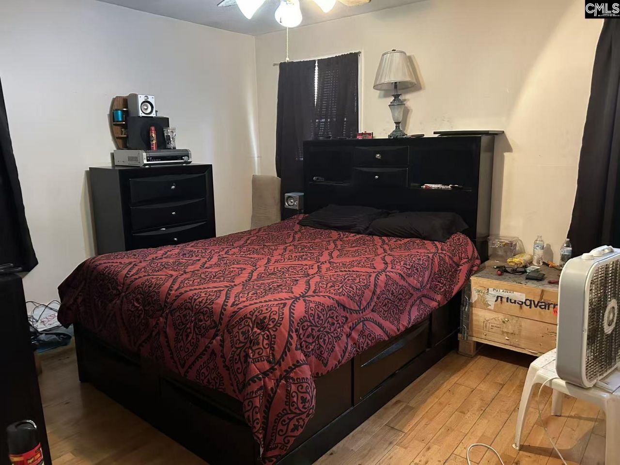 305 Park Lane Photo 7