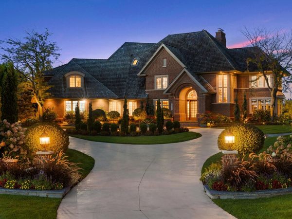 18313 Nicklaus Way , Eden Prairie, MN 55347