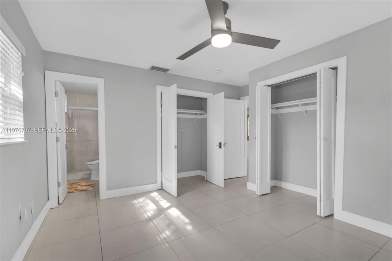 1577 NE 48th Ct, Oakland Park, FL 33334 Photo