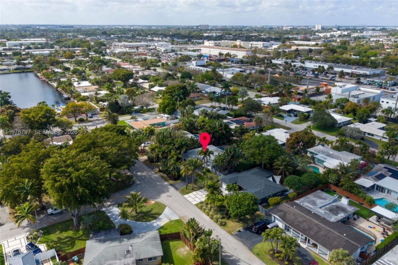 1577 NE 48th Ct, Oakland Park, FL 33334 Photo