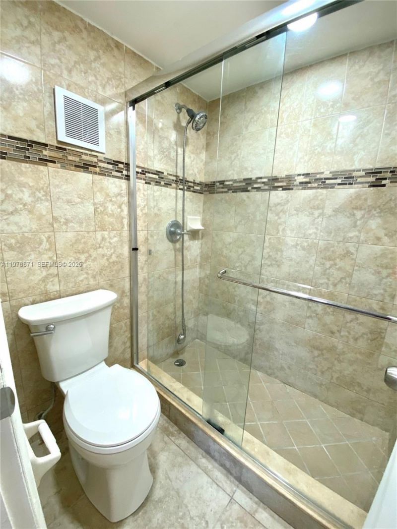 10090 NW 80th Ct , Unit 1553, Hialeah Gardens, FL 33016 Photo