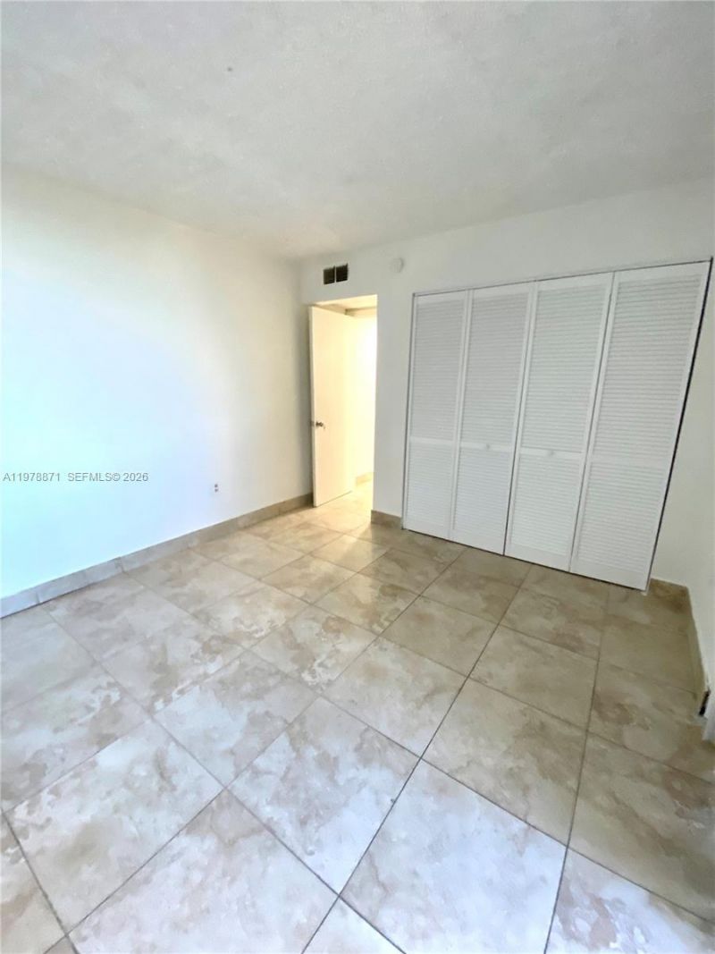 10090 NW 80th Ct , Unit 1553, Hialeah Gardens, FL 33016 Photo