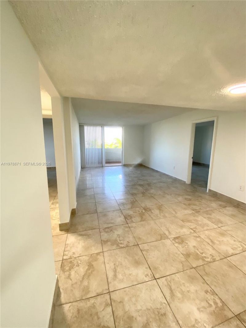 10090 NW 80th Ct , Unit 1553, Hialeah Gardens, FL 33016 Photo