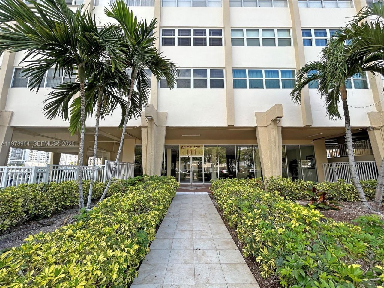 111 Golden Isles Dr, Unit C9, Hallandale Beach, FL 33009 Photo