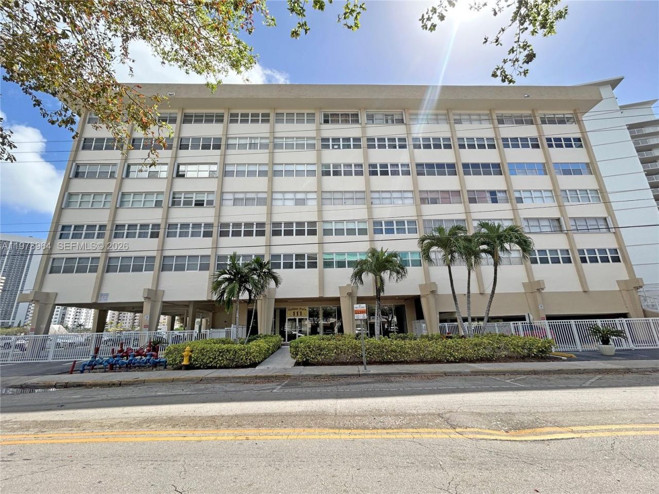 111 Golden Isles Dr, Unit C9, Hallandale Beach, FL 33009 Photo