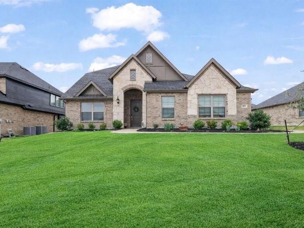 117 St Elias Drive, Burleson, TX 76028