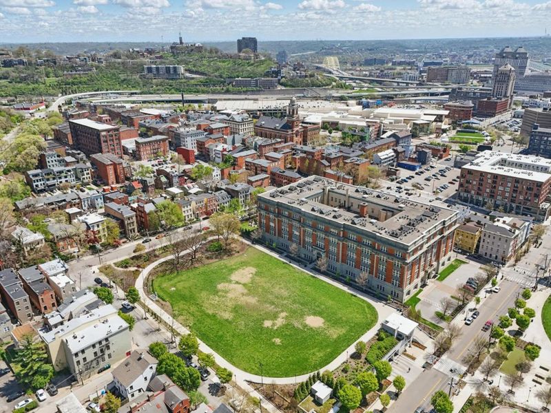 1308 Broadway Street, Unit 2, Cincinnati, OH 45202 Photo 3