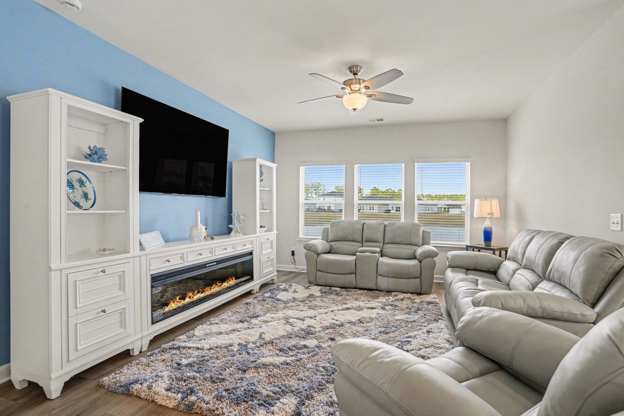 436 Rollins Dr. Photo 11