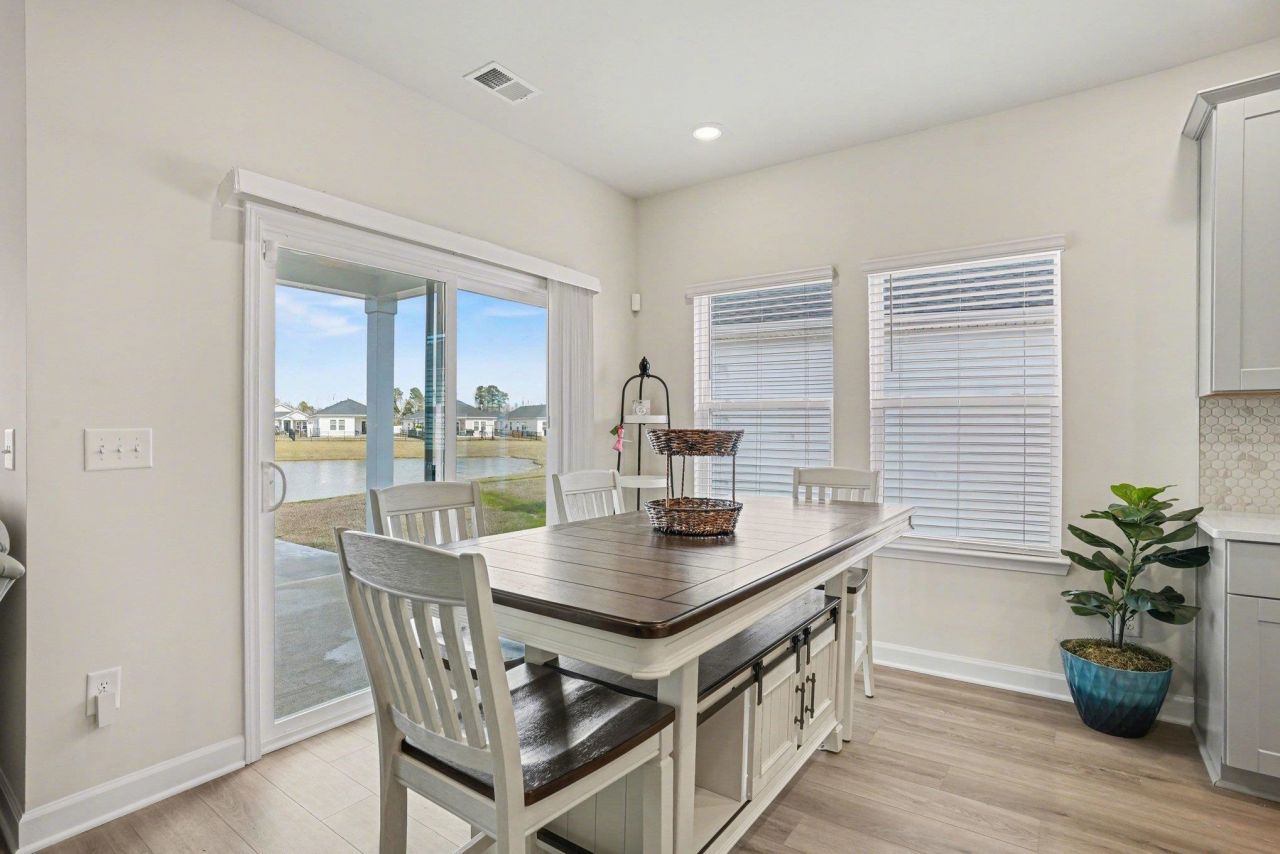 436 Rollins Dr. Photo 12