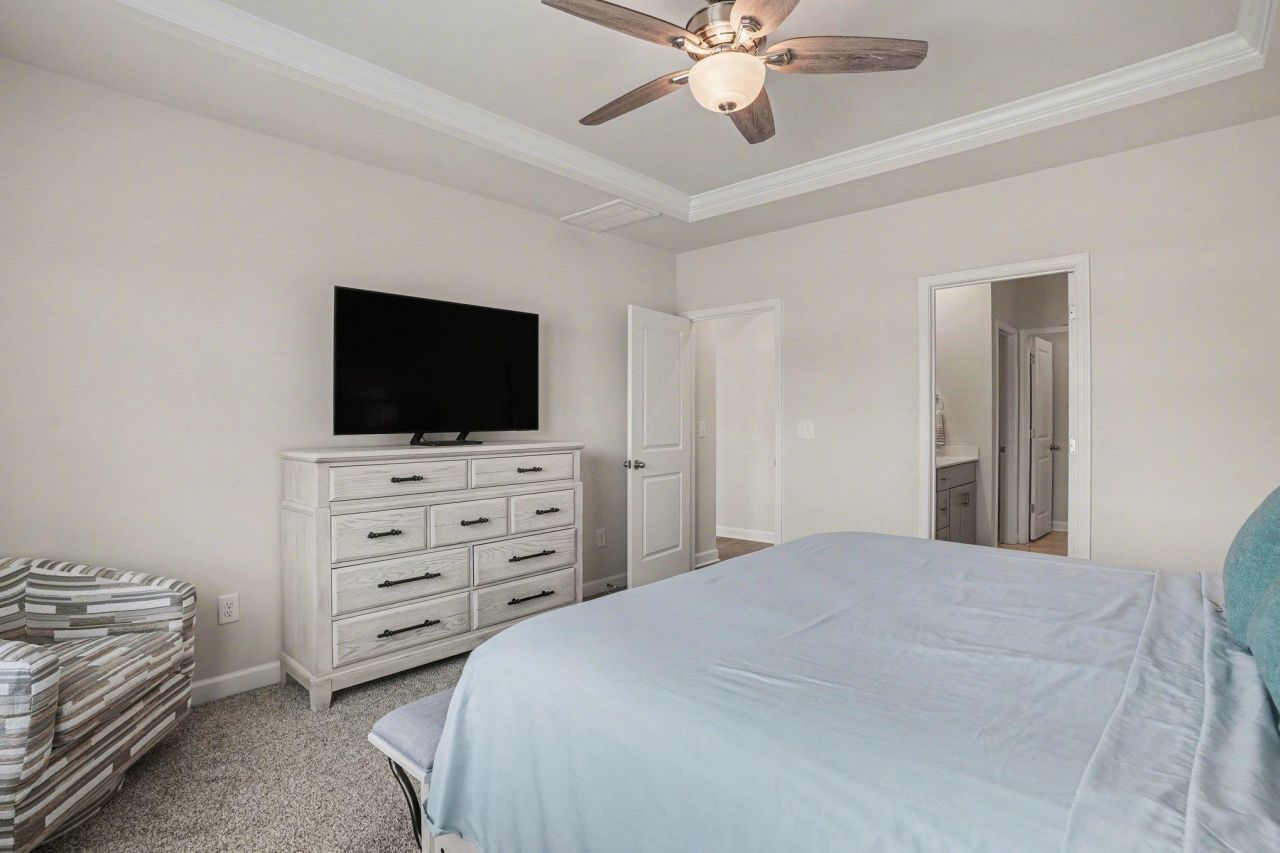 436 Rollins Dr. Photo 14