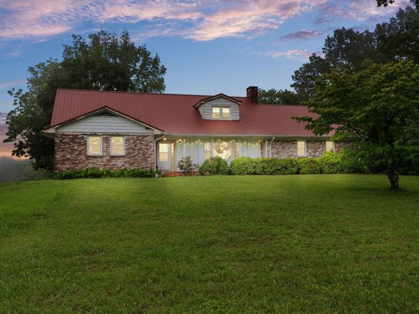 517 Possum Trot Road, Grandview, TN 37337