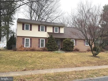 901 SPRING GARDEN STREET, ELIZABETHTOWN, PA 17022
