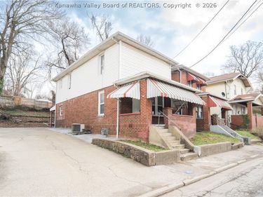828 Washington Street W, Charleston, WV 25302