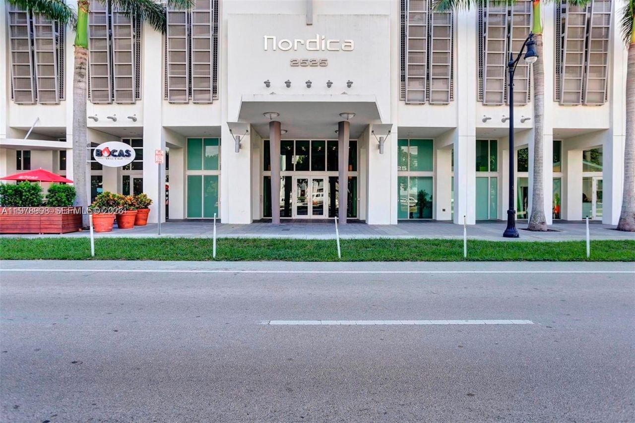 2525 SW 3rd Ave , Unit 1402, Miami, FL 33129 Photo