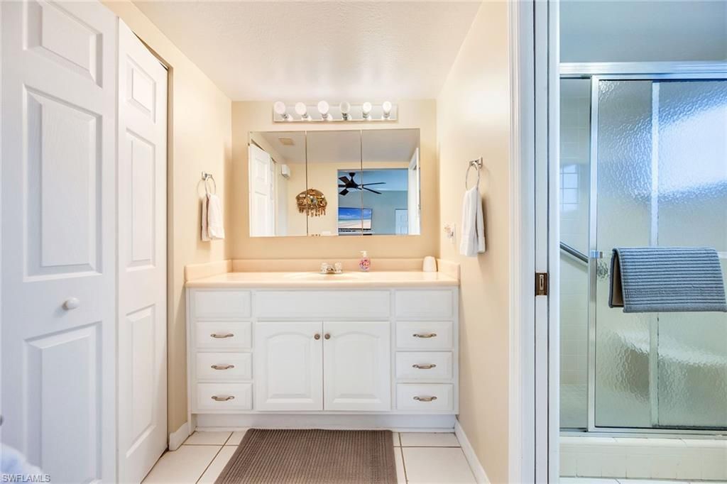 1802 Kings Lake Blvd, Unit 2-101, Naples, FL 34112 Photo
