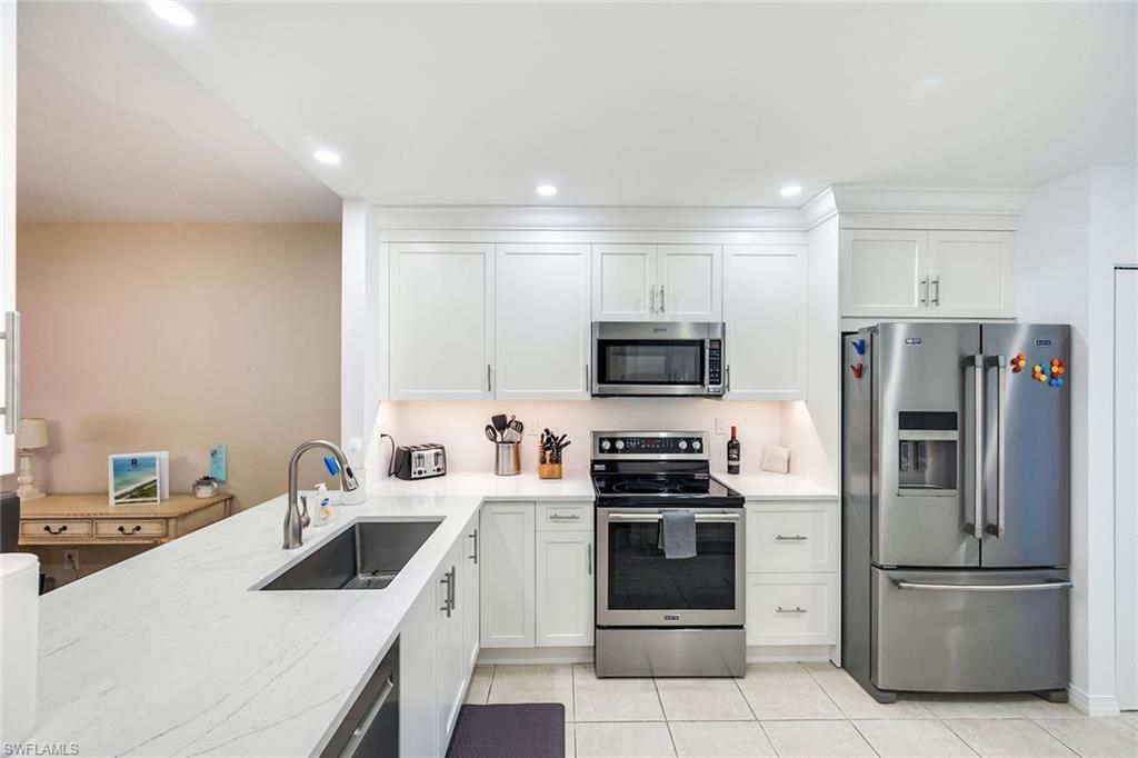 1802 Kings Lake Blvd, Unit 2-101, Naples, FL 34112 Photo