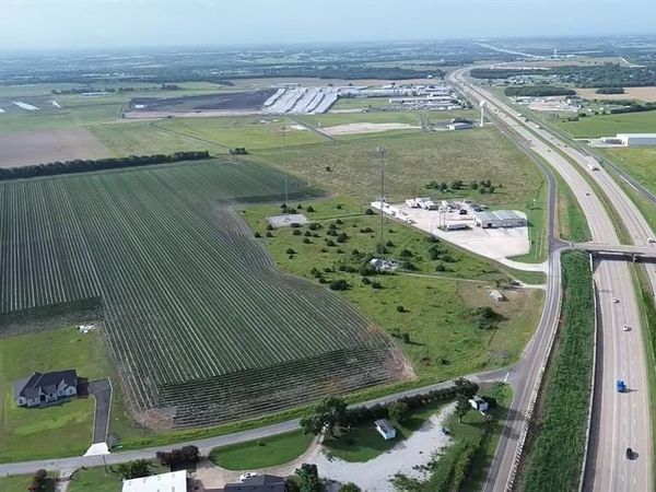 45 Hampel Road , Palmer, TX 75152