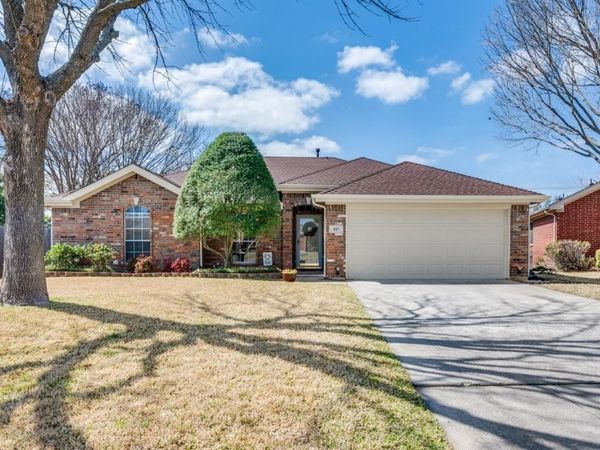 601 Jamie Lane, Mansfield, TX 76063