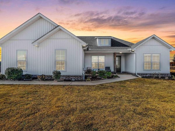 10599 Gunter Loop, Benton, AR 72019