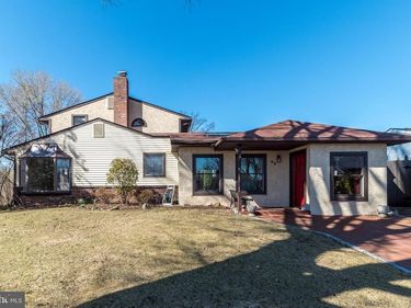 43 THIMBLEBERRY LANE, LEVITTOWN, PA 19054