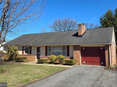 83 HIGHLAND DRIVE, LANCASTER, PA 17602