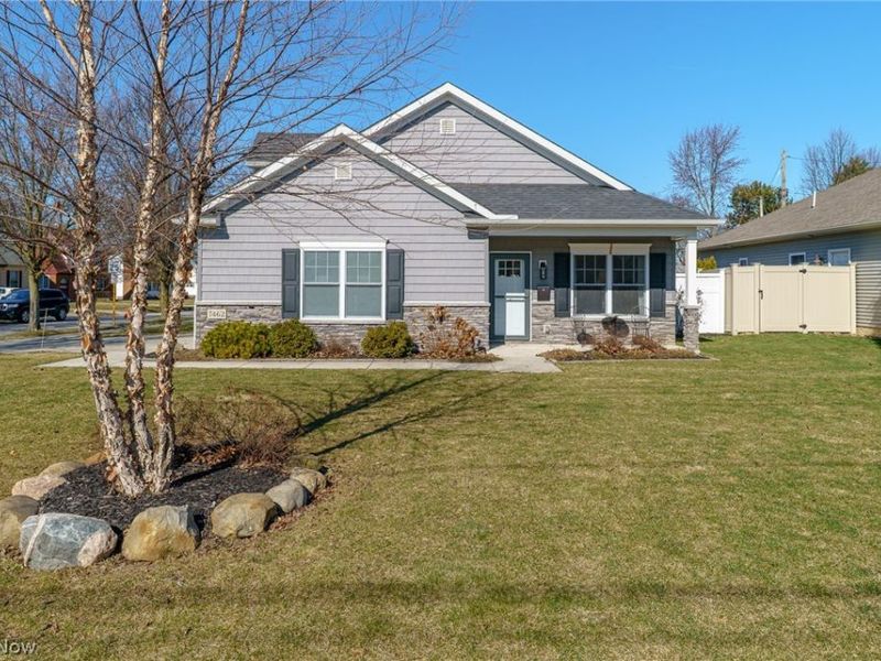 7462 Pearl Road , Middleburg Heights, OH 44130 Photo 1