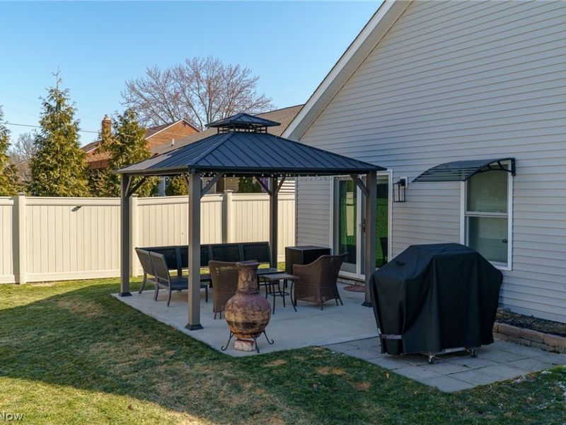 7462 Pearl Road , Middleburg Heights, OH 44130 Photo 25