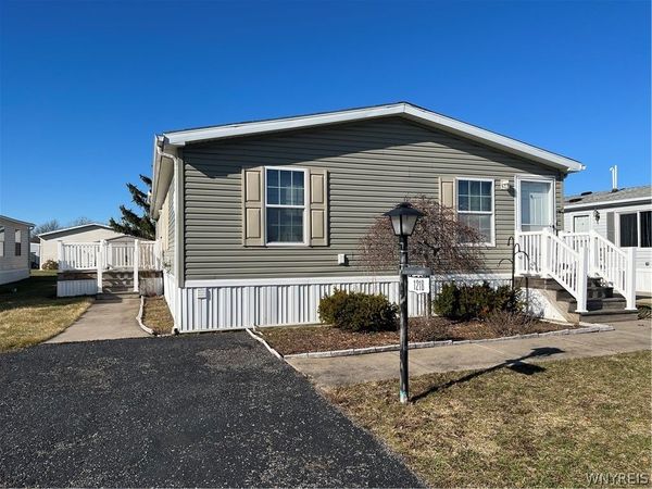 1218 Maplewood Drive , Lockport, NY 14094