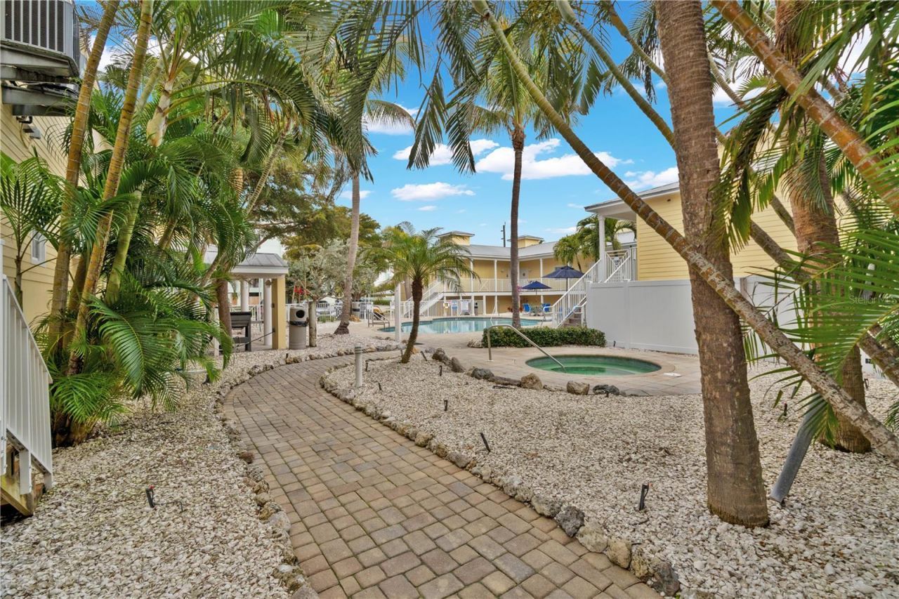 1054 Sun N Sea Drive, Unit 106, Sarasota, FL 34242 Photo