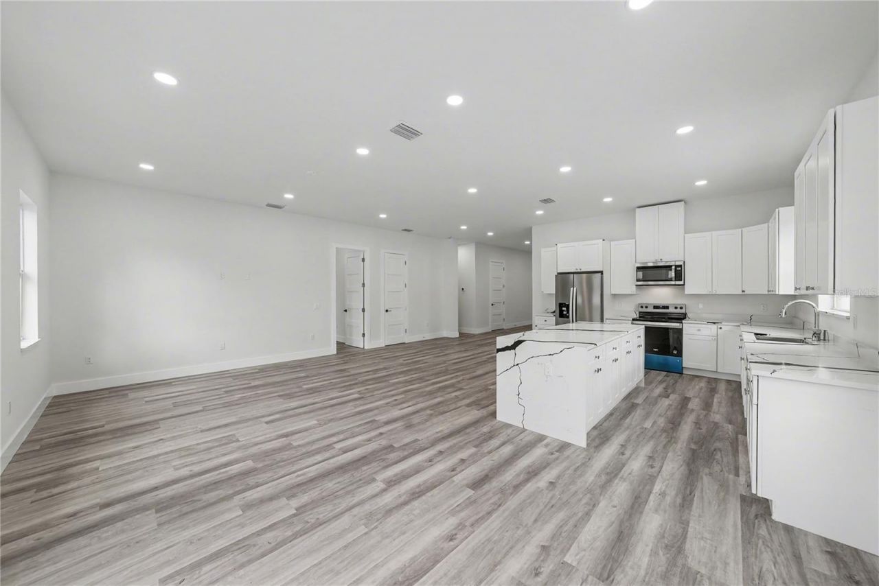 5240 66th Way N, Saint Petersburg, FL 33709 Photo