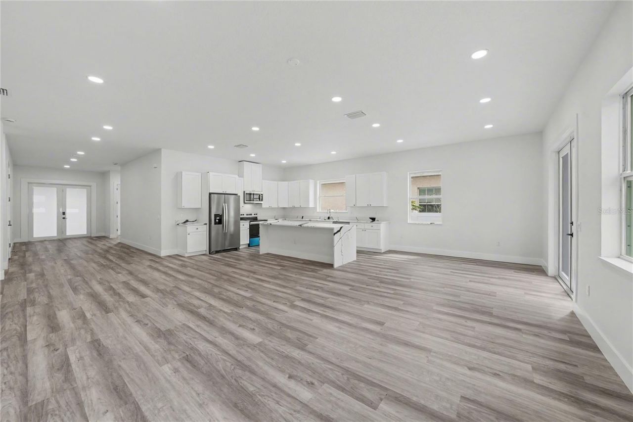 5240 66th Way N, Saint Petersburg, FL 33709 Photo