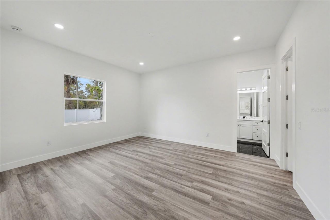 5240 66th Way N, Saint Petersburg, FL 33709 Photo