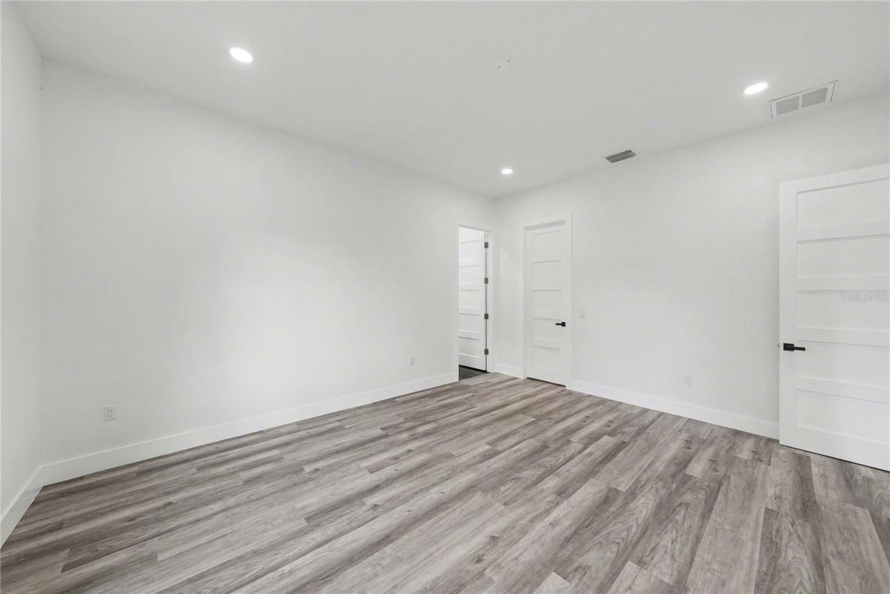 5240 66th Way N, Saint Petersburg, FL 33709 Photo