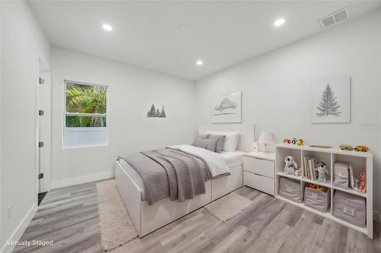 5240 66th Way N, Saint Petersburg, FL 33709 Photo