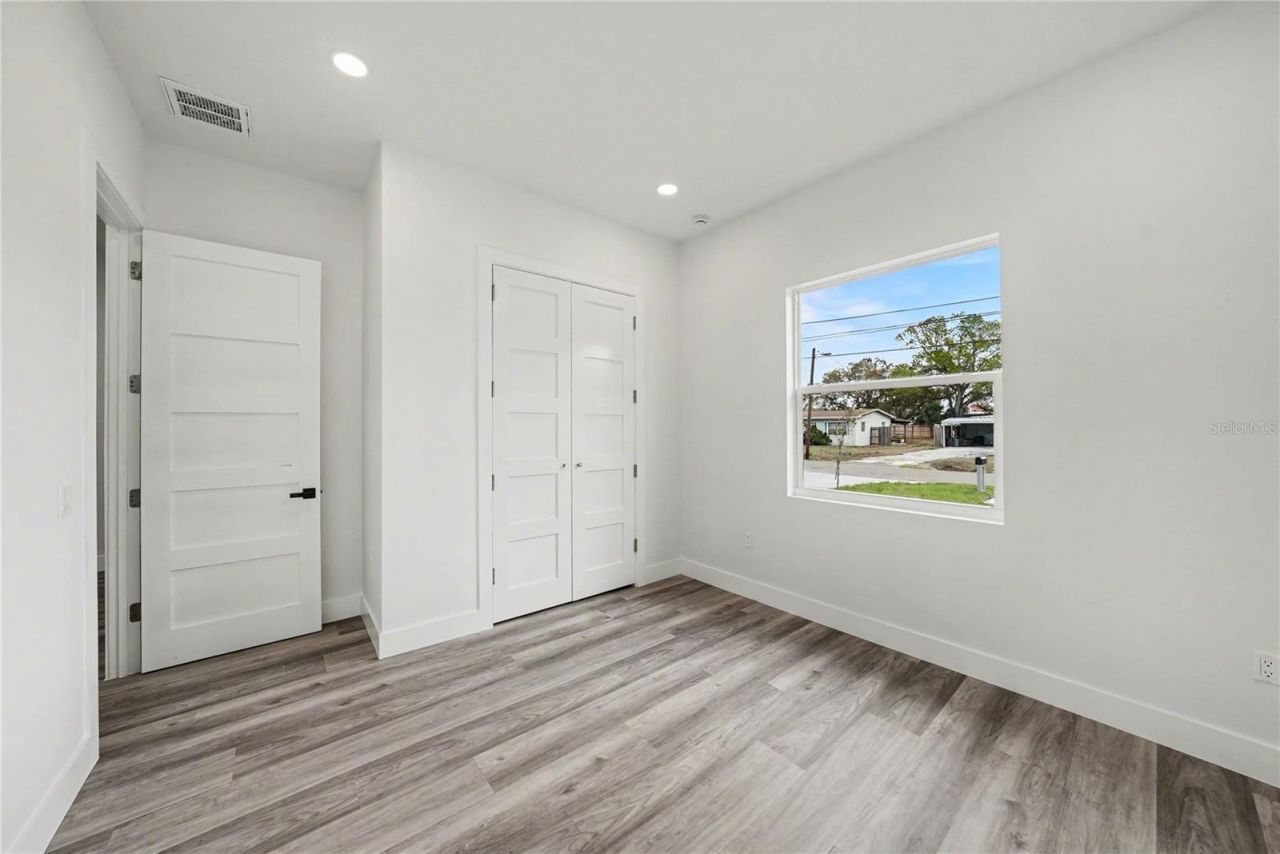 5240 66th Way N, Saint Petersburg, FL 33709 Photo