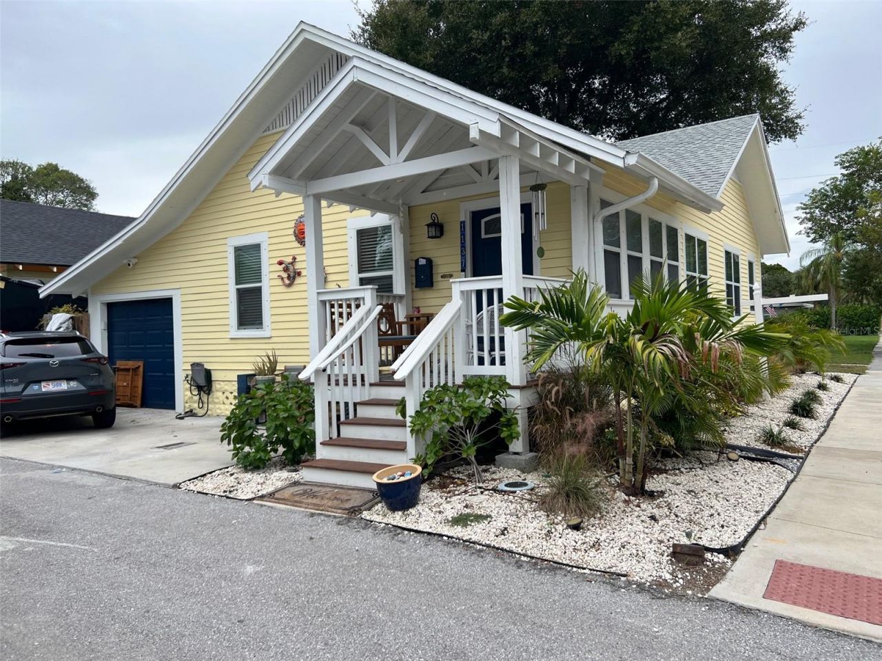 1137 Highland Street S, Saint Petersburg, FL 33701 Photo