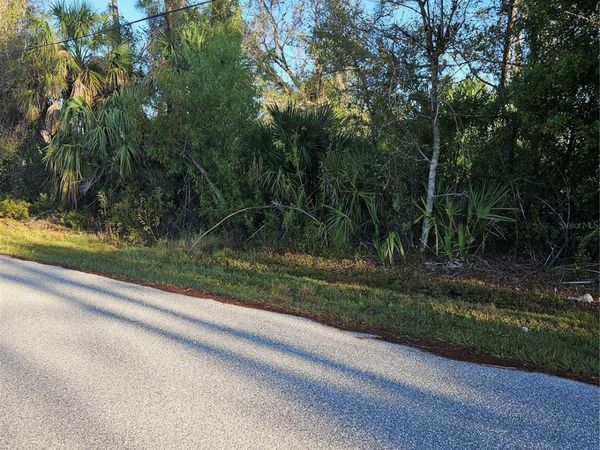 NAMIOT CIRCLE , NORTH PORT, FL 34288