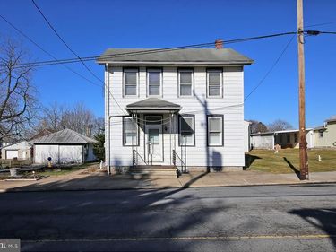153 N CENTER STREET, FREDERICKSBURG, PA 17026