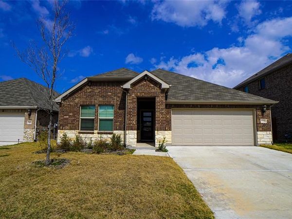775 Moonlight Place, Lavon, TX 75166
