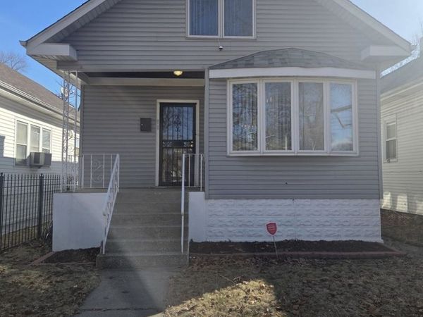 12051 S Yale Avenue , Chicago, IL 60628