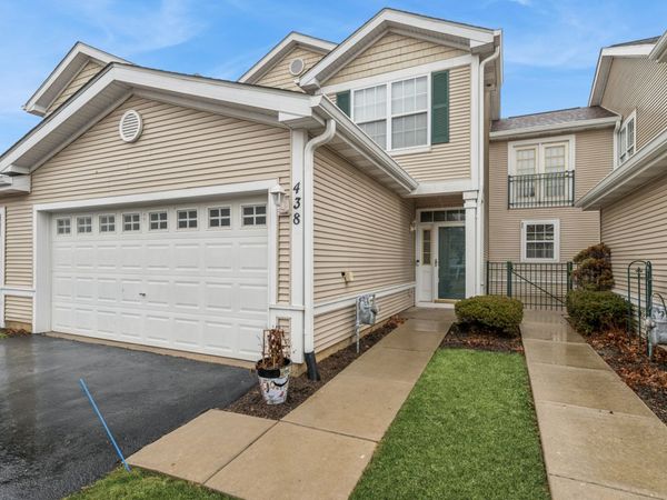 438 N Keswick Court , Round Lake, IL 60073