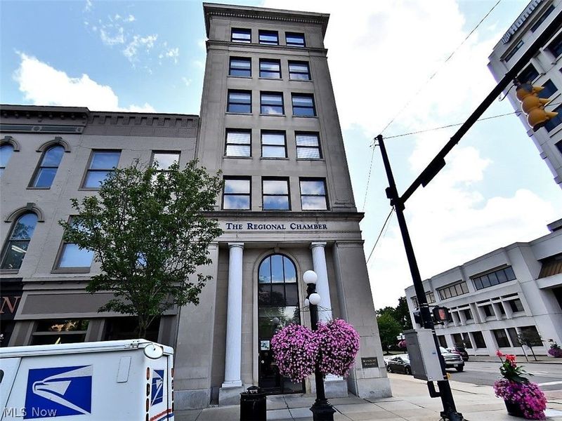 197 W Market Street, Unit 601, Warren, OH 44481 Photo 1